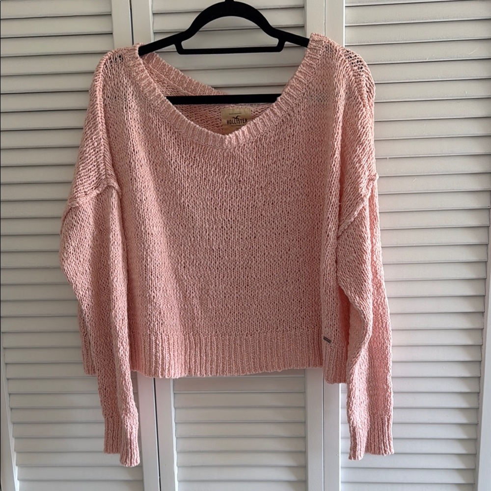 Hollister pink cropped knitted sweater